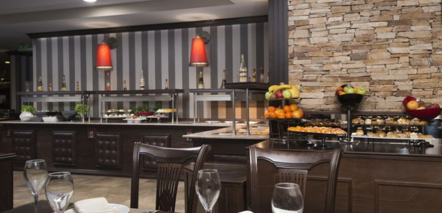 Bansko complex 4* hotel and apartments for sale