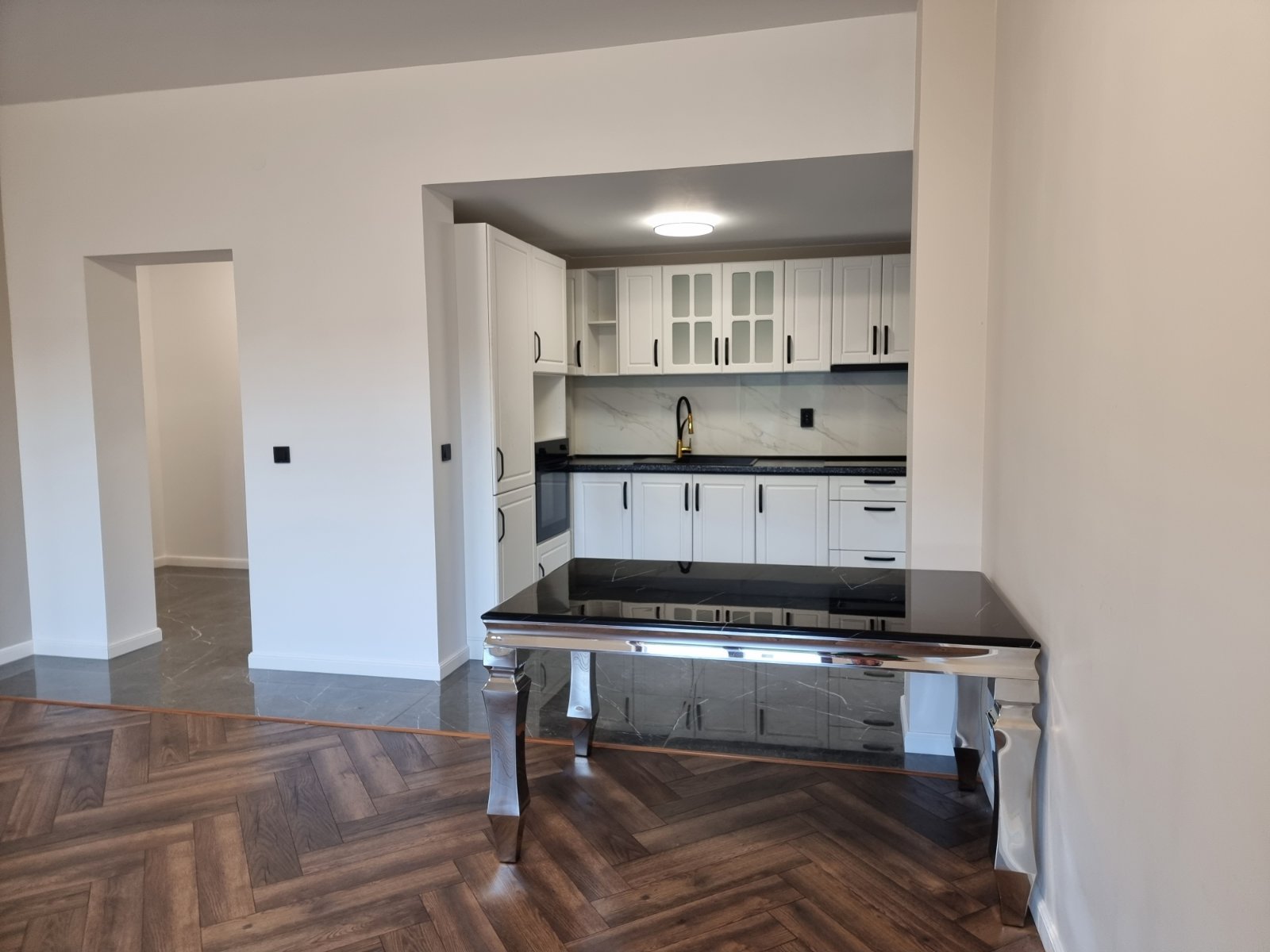 apartment in Bansko 145 m2 – 3 rooms, 2 bathrooms, terrace, wardrobe, pantry