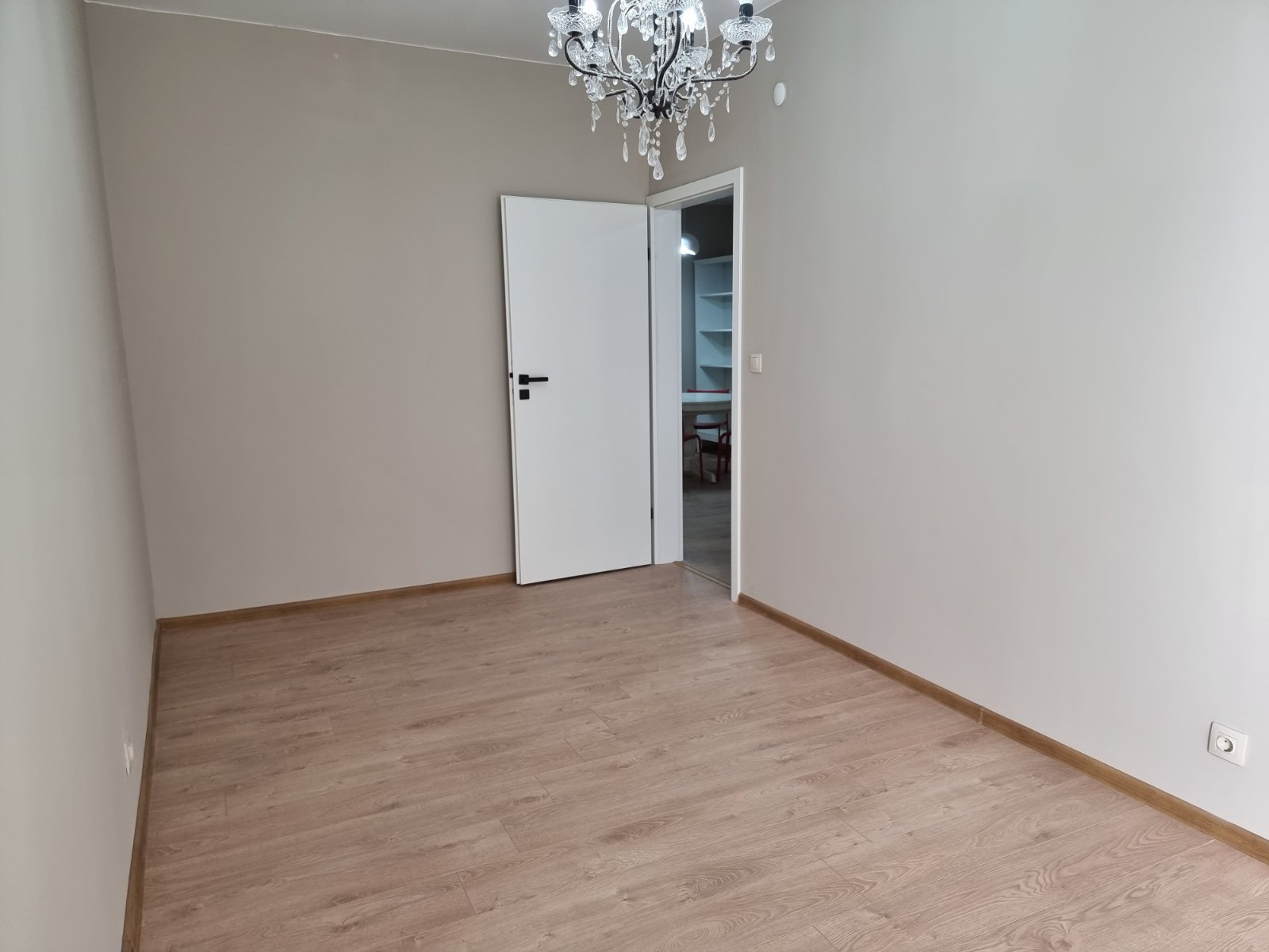 2 rooms apartment 75m2 with terrace Crown Bansko