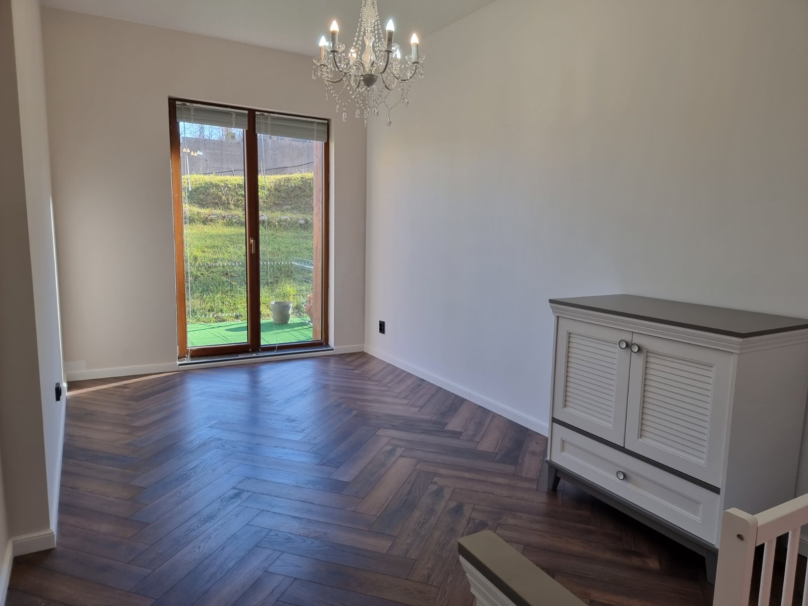 apartment in Bansko 145 m2 – 3 rooms, 2 bathrooms, terrace, wardrobe, pantry