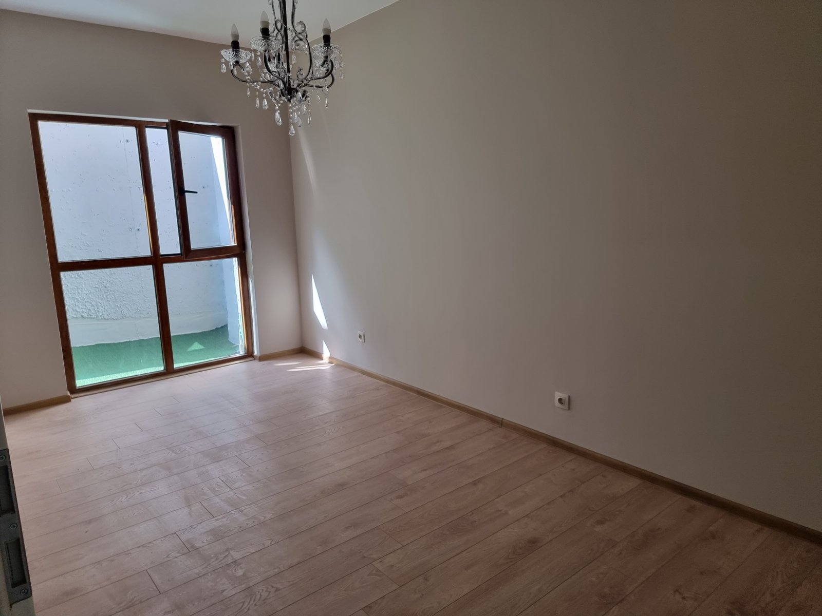 2 rooms apartment 75m2 with terrace Crown Bansko